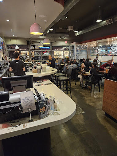 Photo California Pizza Kitchen At Studio City - 15