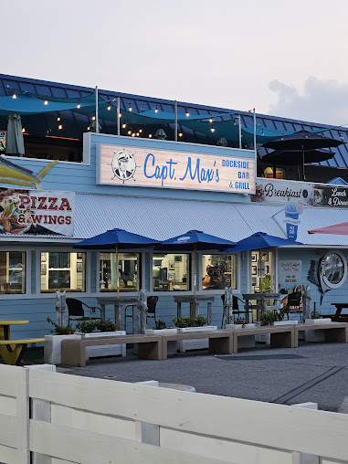 Photo Capt Andersons Restaurant Waterfront Market - 17
