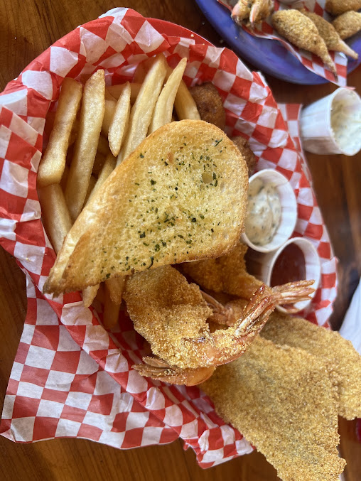 Photo Capt. Benny's - 25