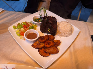 Photo Casa Blanca Restaurant & Grill - 13