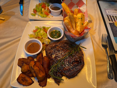 Photo Casa Blanca Restaurant & Grill - 17