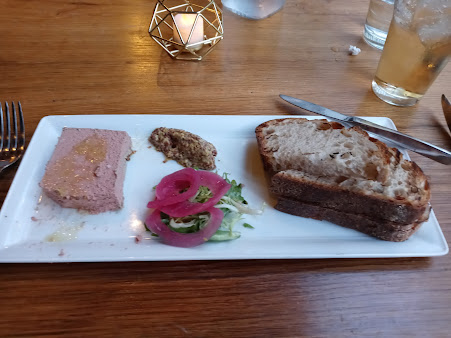 Photo Catalyst Restaurant - 15