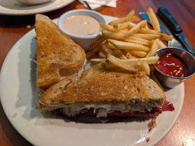 Photo Charlestons Restaurant Oklahoma City - 14