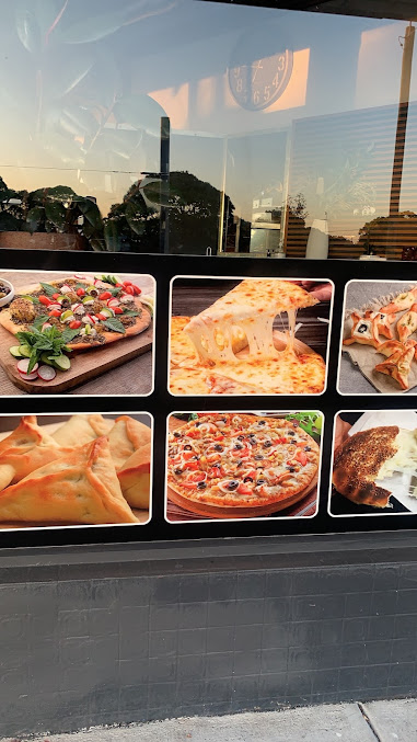 Photo Charley's Lebanese Pizzeria - 11