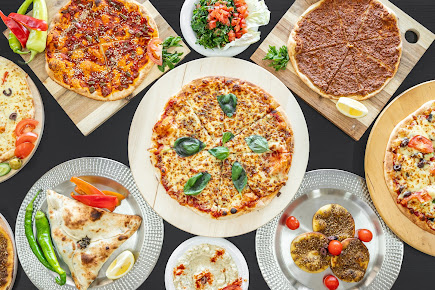 Photo Charley's Lebanese Pizzeria - 16