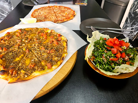 Photo Charley's Lebanese Pizzeria - 25