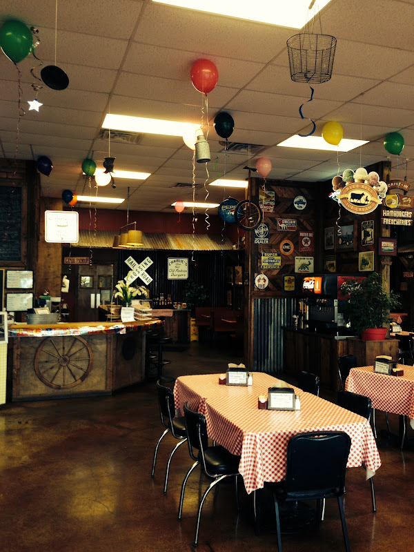 Charlies Old Fashioned Kitchen