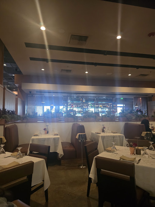 Photo Chef Adriannes Vineyard Restaurant And Bar - 24