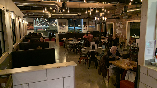 Photo Chesterfield's Tavolo - 14