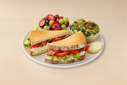 Photo Chicken Salad Chick - 9