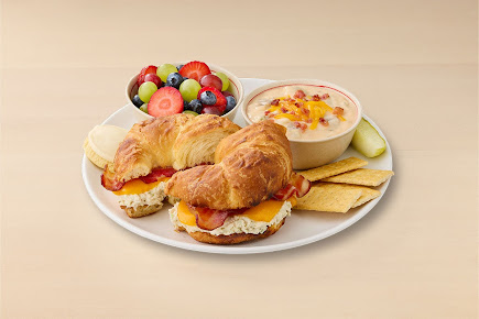 Photo Chicken Salad Chick - 13