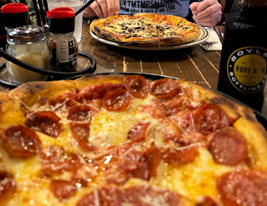 Photo Clementes Wood Fired Trolley Pizzeria - 11