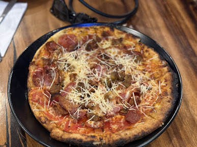 Photo Clementes Wood Fired Trolley Pizzeria - 21