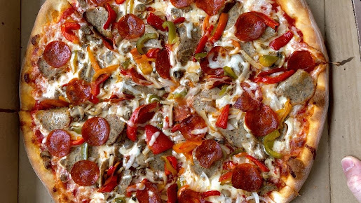 Photo Coast To Coast Gondola Pizza - 16