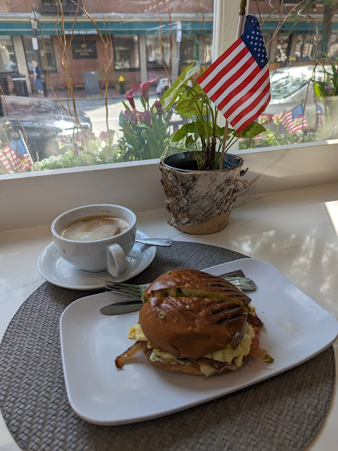 Photo Cobblestones A Beacon Hill Eatery - 8