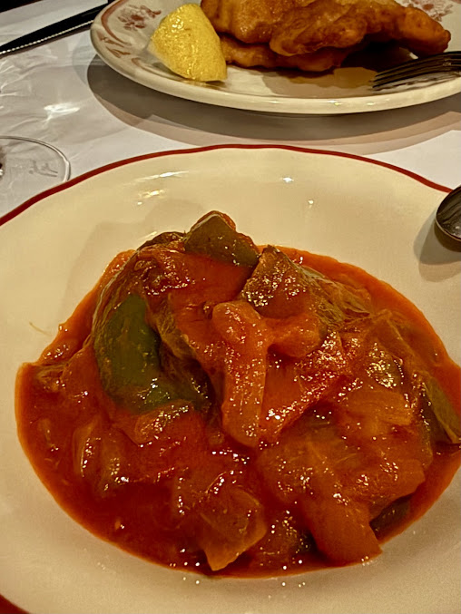 Photo Corner 75 Hungarian Restaurant - 22