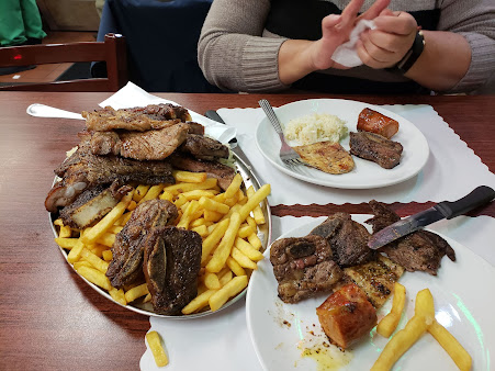Photo Costa's B.b.q & Grill Restaurant - 22