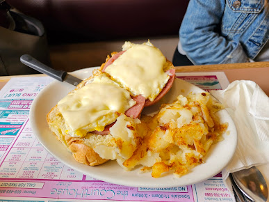 Photo Court House Diner Family Restaurant - 14