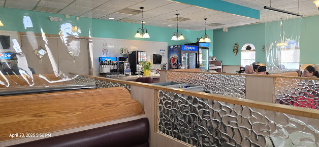 Photo Court House Diner Family Restaurant - 19