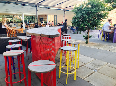 Photo Courtyard Restaurant & Bar - 7