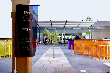 Photo Courtyard Restaurant & Bar - 11