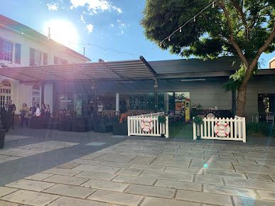 Photo Courtyard Restaurant & Bar - 17