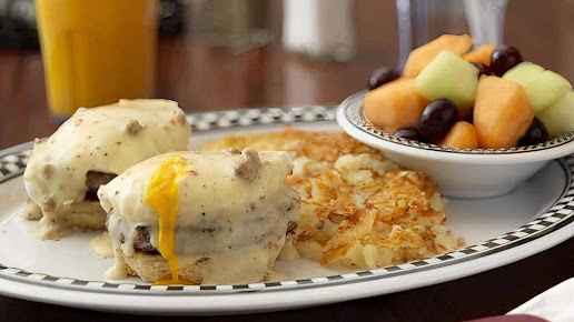 Photo Cozy Corner Restaurant & Pancake House - 14