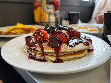 Photo Cozy Corner Restaurant & Pancake House - 19