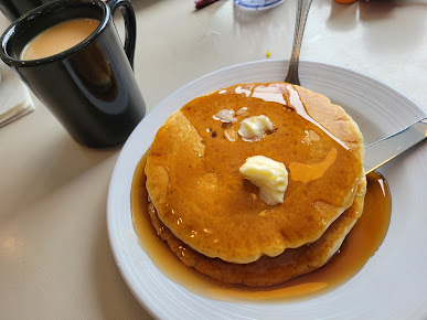 Photo Cozy Corner Restaurant & Pancake House - 24