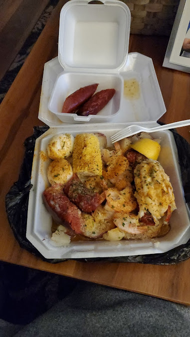 Photo Crab Trap Seafood Takeout - 2