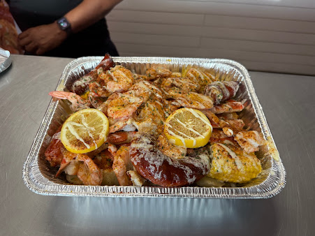 Photo Crab Trap Seafood Takeout - 4