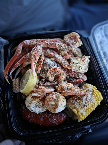 Photo Crab Trap Seafood Takeout - 14