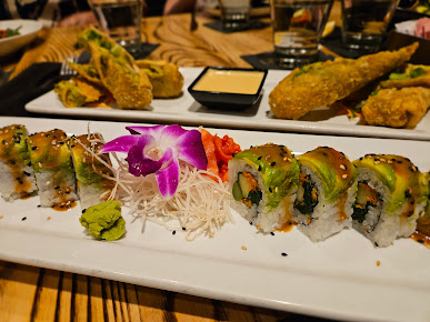 Photo Crave American Kitchen Sushi Bar The Galleria Edina - 22