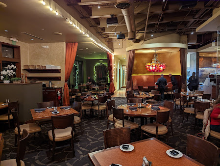 Photo Crave American Kitchen Sushi Bar The Galleria Edina - 24