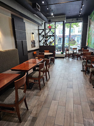 Photo Cravin Jamaican Cuisine White Plains - 8