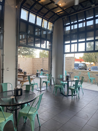 Photo Curb Side Bistro Ii - 16
