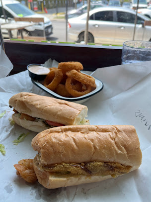 Photo Daisy's Po-Boy And Tavern - 25
