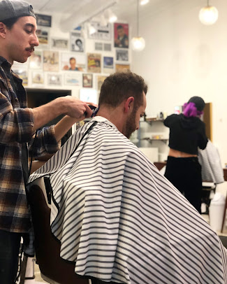 Photo Dapper House Barber Cass Corridor - 7