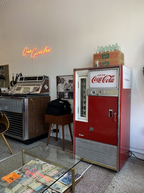 Photo Dapper House Barber Cass Corridor - 15