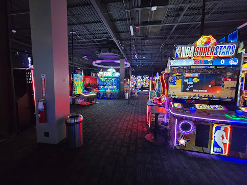 Photo Dave Busters El Paso - 17