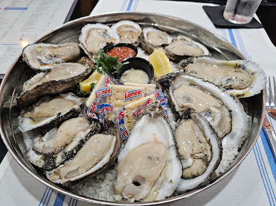 Photo Deanies Seafood Restaurant Seafood Market - 11