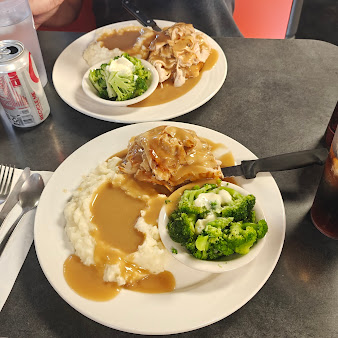 Photo Delish On Main - 20
