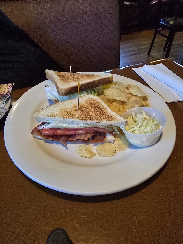 Photo Dellis Restaurant Bar Grill - 16
