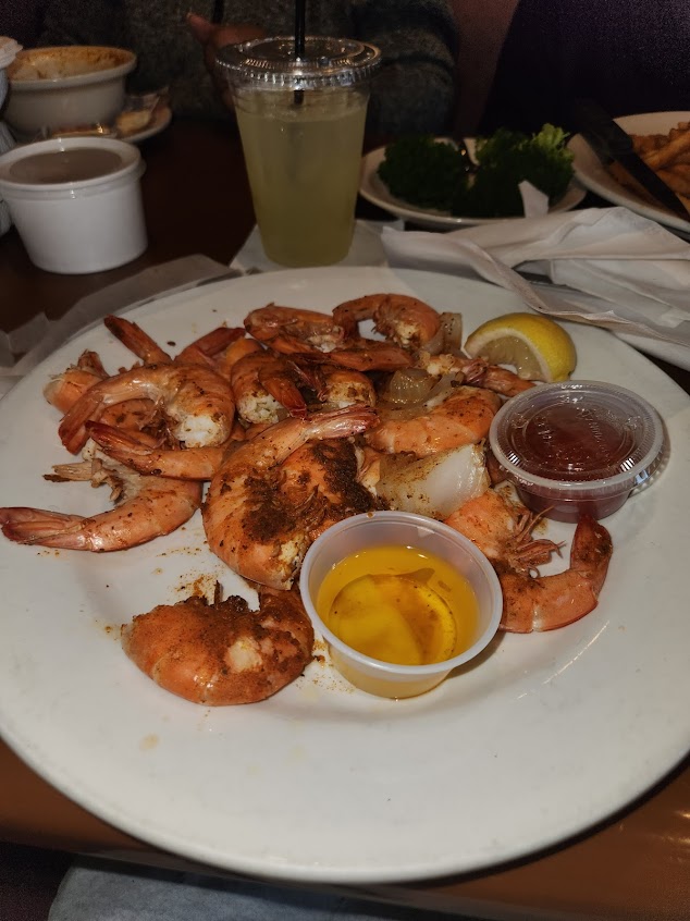 Photo Dellis Restaurant Bar Grill - 17