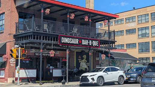 Photo Dinosaur Bar-B-Que - 15