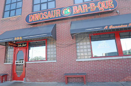 Photo Dinosaur Bar-B-Que - 16