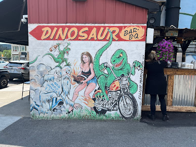 Photo Dinosaur Bar-B-Que - 29
