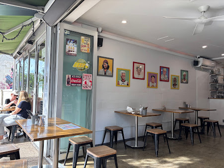 Photo Dipsy Bondi - Hummus Shakshuka & Salad Bar - 23