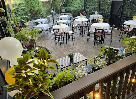 Photo Dolce Restaurant Wine Bar - 10