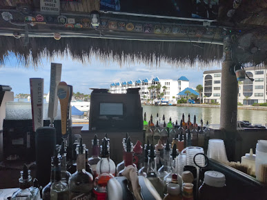 Photo Dolphin Tiki Bar Grill - 23